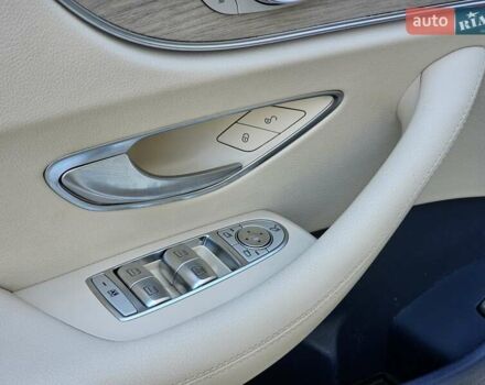 Белый Мерседес Е-Класс, объемом двигателя 3 л и пробегом 76 тыс. км за 39999 $, фото 38 на Automoto.ua