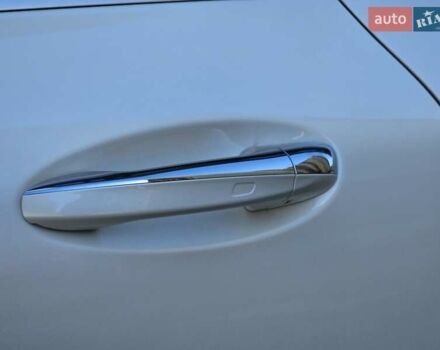 Белый Мерседес Е-Класс, объемом двигателя 3 л и пробегом 76 тыс. км за 39999 $, фото 20 на Automoto.ua