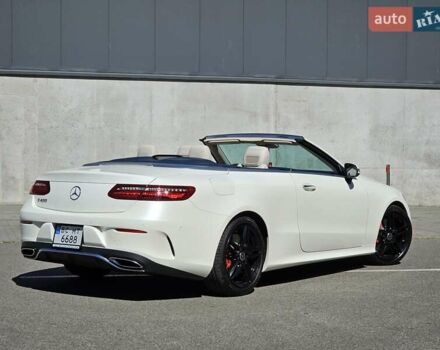 Белый Мерседес Е-Класс, объемом двигателя 3 л и пробегом 76 тыс. км за 39999 $, фото 4 на Automoto.ua