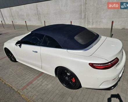 Белый Мерседес Е-Класс, объемом двигателя 3 л и пробегом 76 тыс. км за 39999 $, фото 14 на Automoto.ua