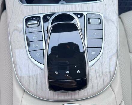 Білий Мерседес Е-Клас, об'ємом двигуна 3 л та пробігом 31 тис. км за 60050 $, фото 12 на Automoto.ua