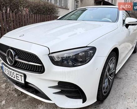 Білий Мерседес Е-Клас, об'ємом двигуна 3 л та пробігом 31 тис. км за 60050 $, фото 9 на Automoto.ua