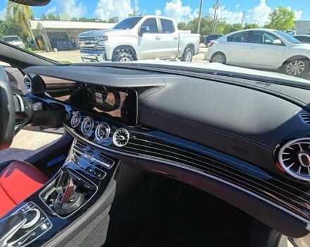 Белый Мерседес Е-Класс, объемом двигателя 0 л и пробегом 26 тыс. км за 83000 $, фото 4 на Automoto.ua