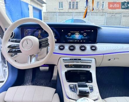 Білий Мерседес Е-Клас, об'ємом двигуна 3 л та пробігом 31 тис. км за 60050 $, фото 7 на Automoto.ua