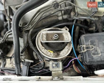 Белый Мерседес Е-Класс, объемом двигателя 2 л и пробегом 418 тыс. км за 2750 $, фото 41 на Automoto.ua