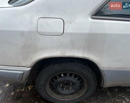 Белый Мерседес Е-Класс, объемом двигателя 2.2 л и пробегом 570 тыс. км за 3200 $, фото 13 на Automoto.ua