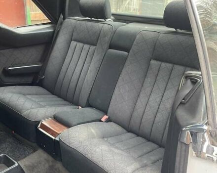 Белый Мерседес Е-Класс, объемом двигателя 2.2 л и пробегом 570 тыс. км за 3200 $, фото 9 на Automoto.ua