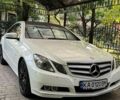 Белый Мерседес Е-Класс, объемом двигателя 1.8 л и пробегом 132 тыс. км за 12700 $, фото 3 на Automoto.ua