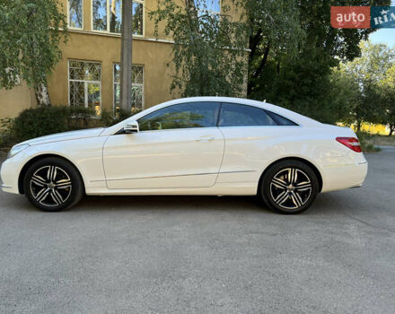 Білий Мерседес Е-Клас, об'ємом двигуна 2.2 л та пробігом 157 тис. км за 14500 $, фото 25 на Automoto.ua
