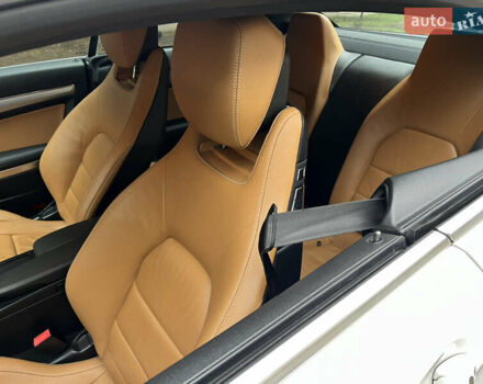 Белый Мерседес Е-Класс, объемом двигателя 2.2 л и пробегом 158 тыс. км за 13000 $, фото 57 на Automoto.ua