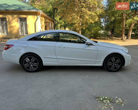 Білий Мерседес Е-Клас, об'ємом двигуна 2.2 л та пробігом 157 тис. км за 14500 $, фото 15 на Automoto.ua