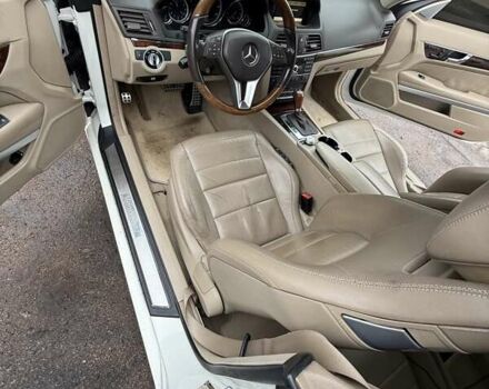 Белый Мерседес Е-Класс, объемом двигателя 3.5 л и пробегом 123 тыс. км за 21000 $, фото 16 на Automoto.ua