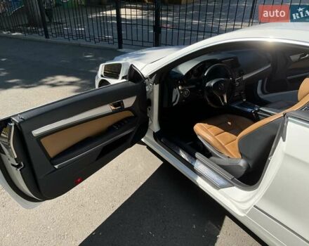 Білий Мерседес Е-Клас, об'ємом двигуна 2.2 л та пробігом 125 тис. км за 14999 $, фото 15 на Automoto.ua