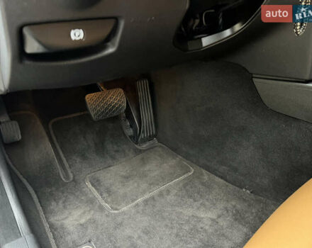 Белый Мерседес Е-Класс, объемом двигателя 2.2 л и пробегом 158 тыс. км за 13000 $, фото 42 на Automoto.ua