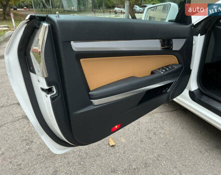 Белый Мерседес Е-Класс, объемом двигателя 2.2 л и пробегом 158 тыс. км за 13000 $, фото 46 на Automoto.ua