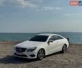 Белый Мерседес Е-Класс, объемом двигателя 2.2 л и пробегом 65 тыс. км за 19000 $, фото 3 на Automoto.ua