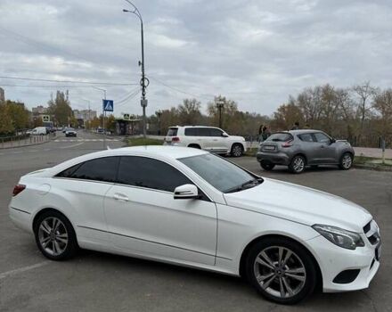 Білий Мерседес Е-Клас, об'ємом двигуна 2.14 л та пробігом 102 тис. км за 20000 $, фото 3 на Automoto.ua