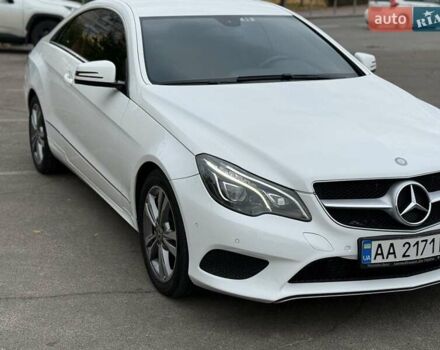 Білий Мерседес Е-Клас, об'ємом двигуна 2.14 л та пробігом 102 тис. км за 20000 $, фото 10 на Automoto.ua
