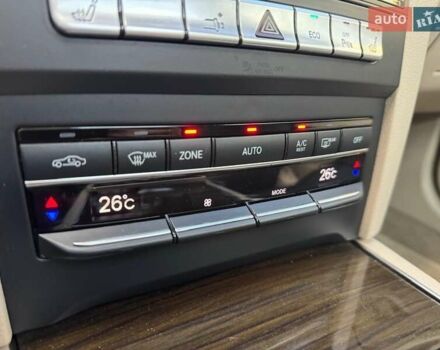 Білий Мерседес Е-Клас, об'ємом двигуна 1.99 л та пробігом 183 тис. км за 16500 $, фото 27 на Automoto.ua