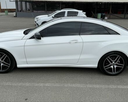 Белый Мерседес Е-Класс, объемом двигателя 3 л и пробегом 142 тыс. км за 20500 $, фото 10 на Automoto.ua