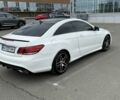 Белый Мерседес Е-Класс, объемом двигателя 3 л и пробегом 142 тыс. км за 20500 $, фото 5 на Automoto.ua
