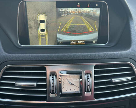 Белый Мерседес Е-Класс, объемом двигателя 3 л и пробегом 75 тыс. км за 21500 $, фото 17 на Automoto.ua