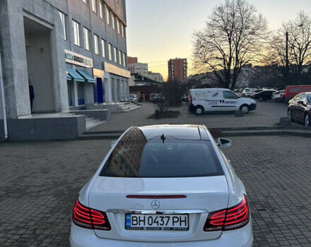 Белый Мерседес Е-Класс, объемом двигателя 3 л и пробегом 75 тыс. км за 21500 $, фото 4 на Automoto.ua