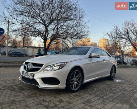 Белый Мерседес Е-Класс, объемом двигателя 3 л и пробегом 75 тыс. км за 21500 $, фото 25 на Automoto.ua