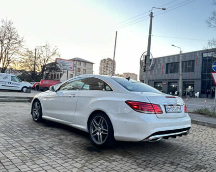 Белый Мерседес Е-Класс, объемом двигателя 3 л и пробегом 75 тыс. км за 21500 $, фото 24 на Automoto.ua