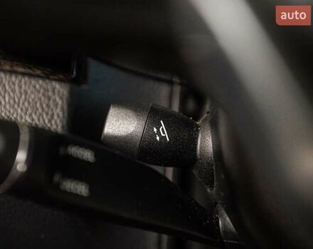 Белый Мерседес Е-Класс, объемом двигателя 3 л и пробегом 113 тыс. км за 27900 $, фото 31 на Automoto.ua