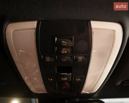 Белый Мерседес Е-Класс, объемом двигателя 3 л и пробегом 113 тыс. км за 27900 $, фото 46 на Automoto.ua