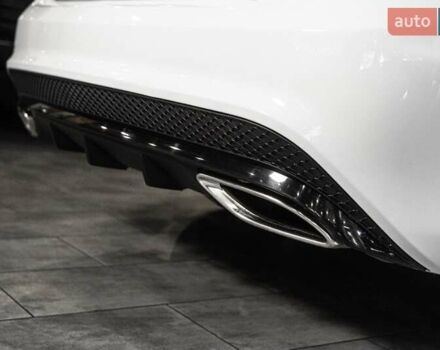 Белый Мерседес Е-Класс, объемом двигателя 3 л и пробегом 113 тыс. км за 27900 $, фото 28 на Automoto.ua