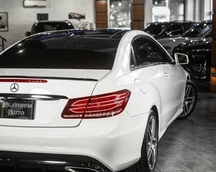 Белый Мерседес Е-Класс, объемом двигателя 3 л и пробегом 113 тыс. км за 27900 $, фото 9 на Automoto.ua