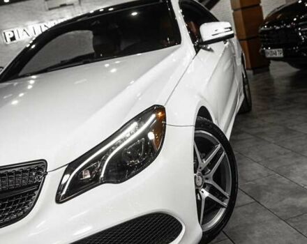 Белый Мерседес Е-Класс, объемом двигателя 3 л и пробегом 113 тыс. км за 27900 $, фото 3 на Automoto.ua