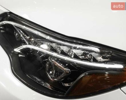 Белый Мерседес Е-Класс, объемом двигателя 3 л и пробегом 113 тыс. км за 27900 $, фото 10 на Automoto.ua