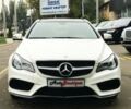 Білий Мерседес Е-Клас, об'ємом двигуна 3 л та пробігом 30 тис. км за 33000 $, фото 1 на Automoto.ua