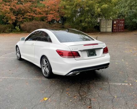 Белый Мерседес Е-Класс, объемом двигателя 3 л и пробегом 80 тыс. км за 12650 $, фото 6 на Automoto.ua