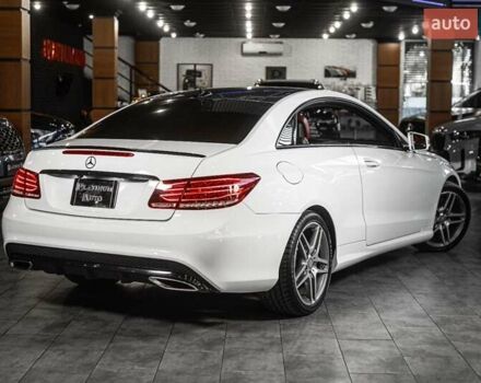 Белый Мерседес Е-Класс, объемом двигателя 3 л и пробегом 113 тыс. км за 27900 $, фото 16 на Automoto.ua