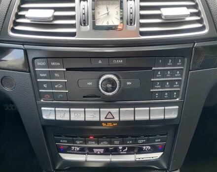 Белый Мерседес Е-Класс, объемом двигателя 3 л и пробегом 80 тыс. км за 12650 $, фото 13 на Automoto.ua