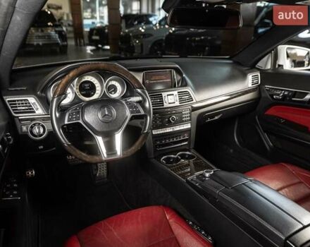 Белый Мерседес Е-Класс, объемом двигателя 3 л и пробегом 113 тыс. км за 27900 $, фото 20 на Automoto.ua