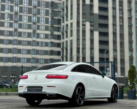 Белый Мерседес Е-Класс, объемом двигателя 3 л и пробегом 164 тыс. км за 31000 $, фото 7 на Automoto.ua