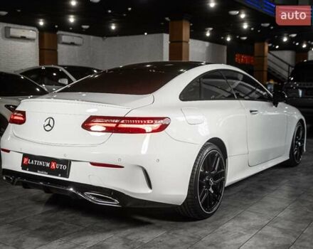 Мерседес Е-Класс 2017 в Одессе на Automoto.ua Белый Мерседес Е-Класс, объемом двигателя 2.99 л и пробегом 88 тыс. км за 39900 $, фото 3 на Automoto.ua