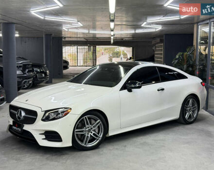 Белый Мерседес Е-Класс, объемом двигателя 3 л и пробегом 86 тыс. км за 32900 $, фото 5 на Automoto.ua