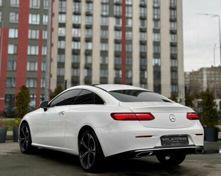 Белый Мерседес Е-Класс, объемом двигателя 3 л и пробегом 164 тыс. км за 31000 $, фото 8 на Automoto.ua