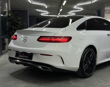 Білий Мерседес Е-Клас, об'ємом двигуна 3 л та пробігом 89 тис. км за 35900 $, фото 11 на Automoto.ua