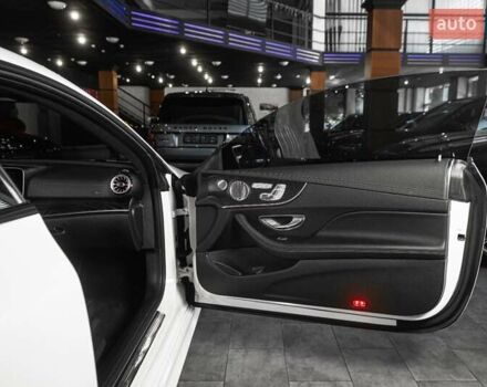 Мерседес Е-Класс 2017 в Одессе на Automoto.ua Белый Мерседес Е-Класс, объемом двигателя 2.99 л и пробегом 88 тыс. км за 39900 $, фото 53 на Automoto.ua