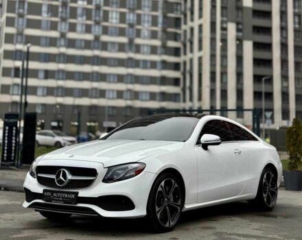 Белый Мерседес Е-Класс, объемом двигателя 3 л и пробегом 164 тыс. км за 31000 $, фото 4 на Automoto.ua