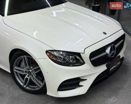 Белый Мерседес Е-Класс, объемом двигателя 3 л и пробегом 86 тыс. км за 32900 $, фото 2 на Automoto.ua