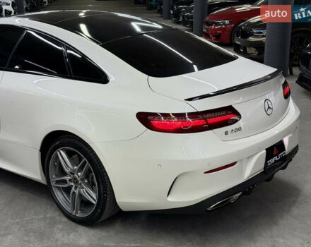 Белый Мерседес Е-Класс, объемом двигателя 3 л и пробегом 86 тыс. км за 32900 $, фото 11 на Automoto.ua