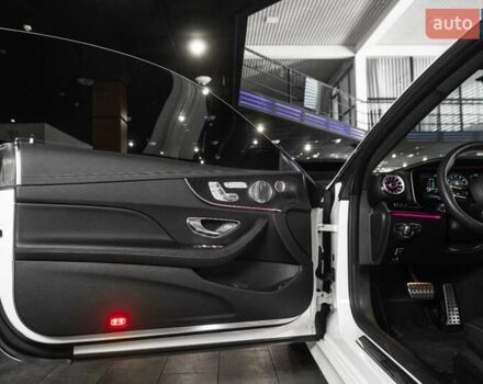 Мерседес Е-Класс 2017 в Одессе на Automoto.ua Белый Мерседес Е-Класс, объемом двигателя 2.99 л и пробегом 88 тыс. км за 39900 $, фото 52 на Automoto.ua